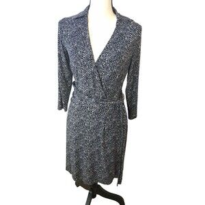 Ann Taylor Women Size 6 Wrap Dress Black Knee length Shelth Long Sleeve